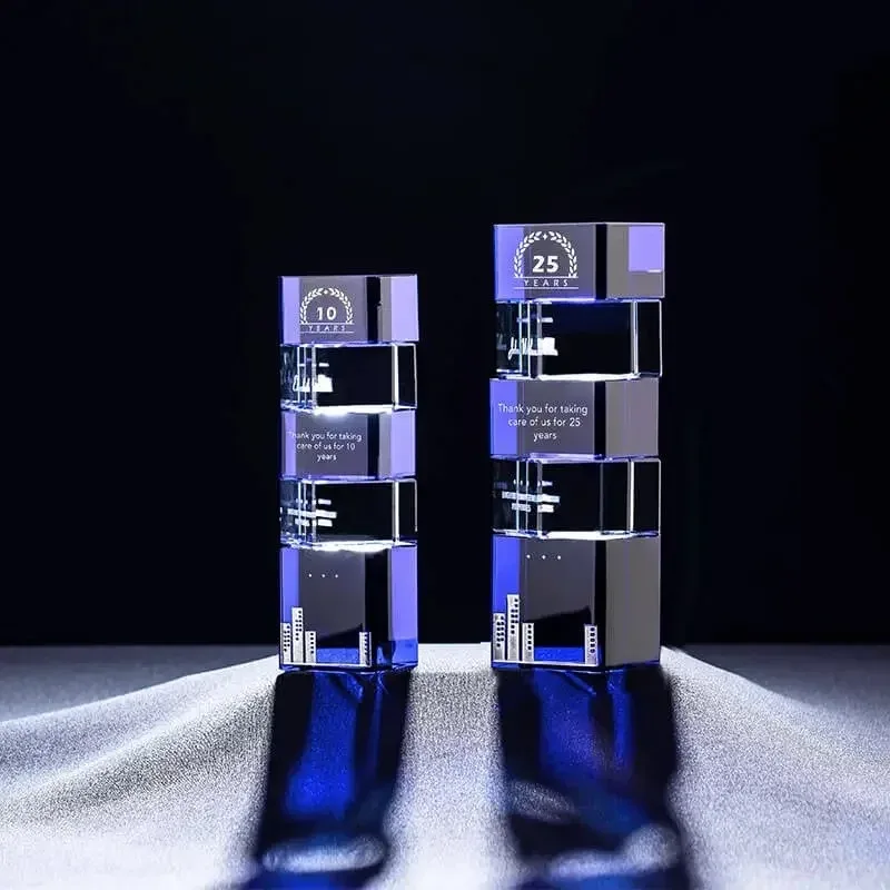 Twilear Crystal Blue Award view 3