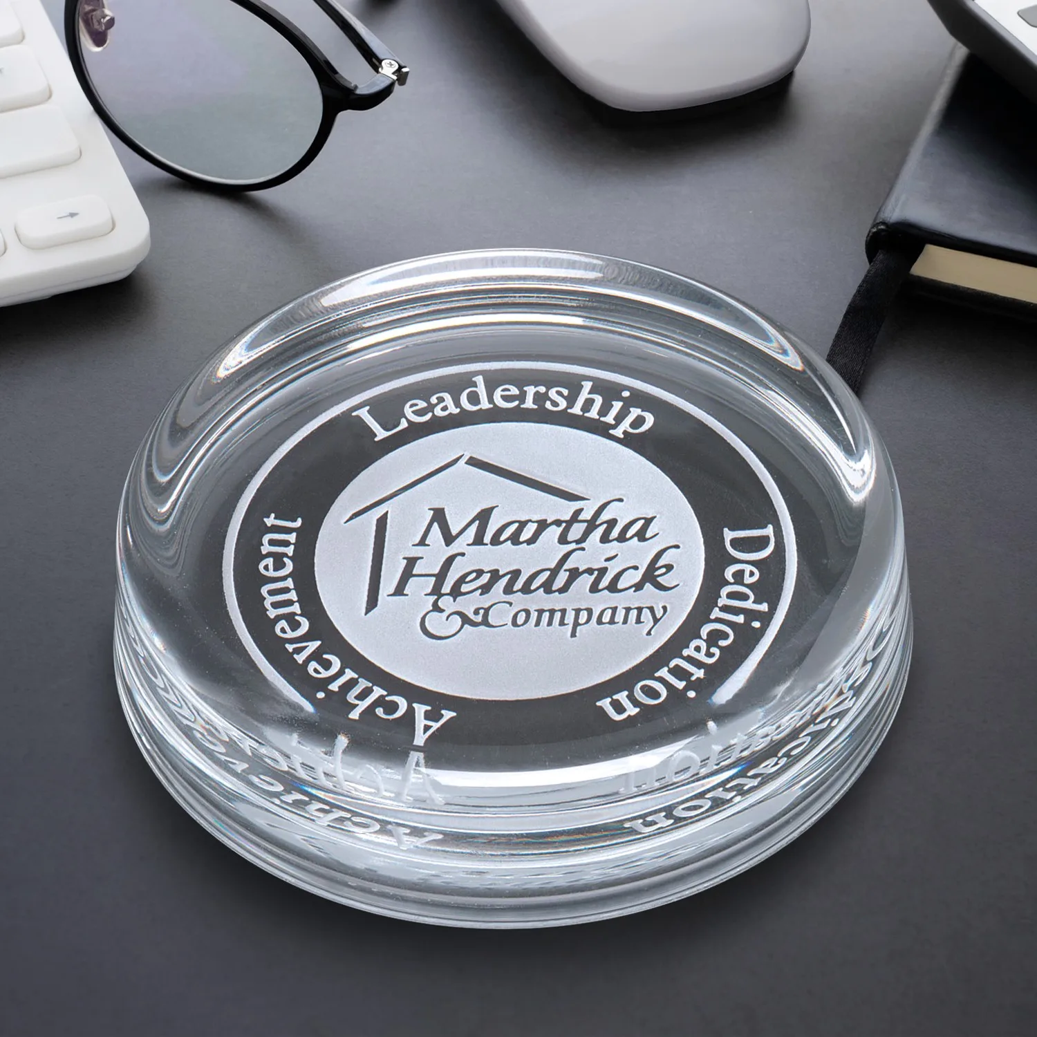 Windsor Paperweight 3-1/4" Dia. — Standard
