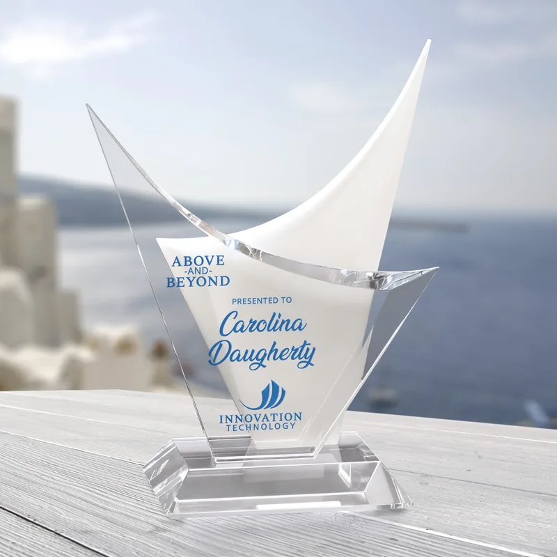 Voyager Award 8"